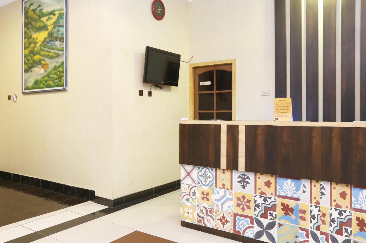 Spot On 2358 Aster Homestay Melati Екстер'єр фото